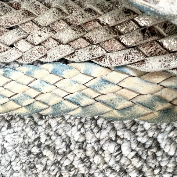 GUESS gemstone braided metallic champagne belt M - Picture 6 of 6